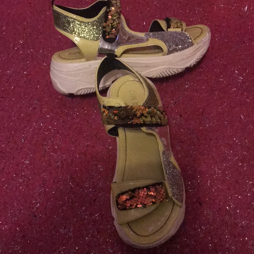 Sneakers sandals